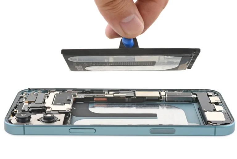 iPhone-battery-replacement-photo