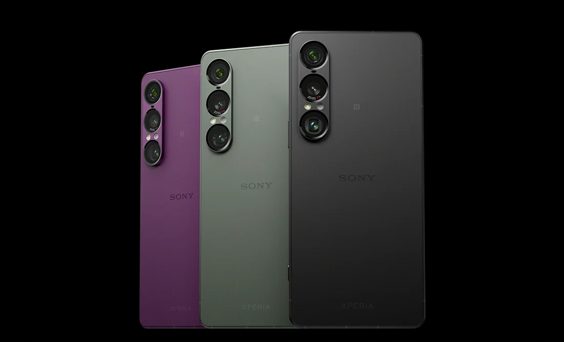 iFixPro 專業工程師正在維修 Sony Xperia 螢幕綠線及更換電池