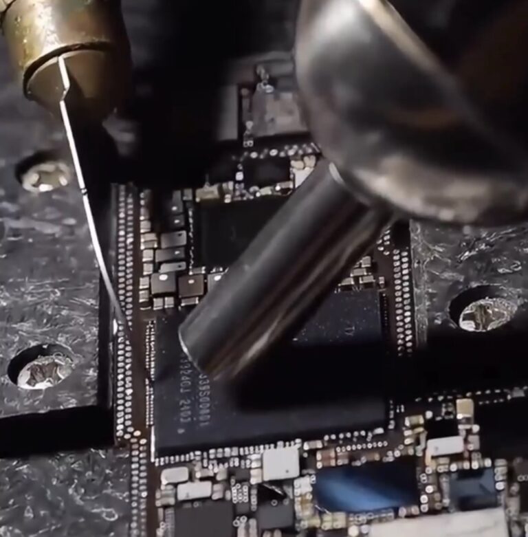 L3-motherboard-repair